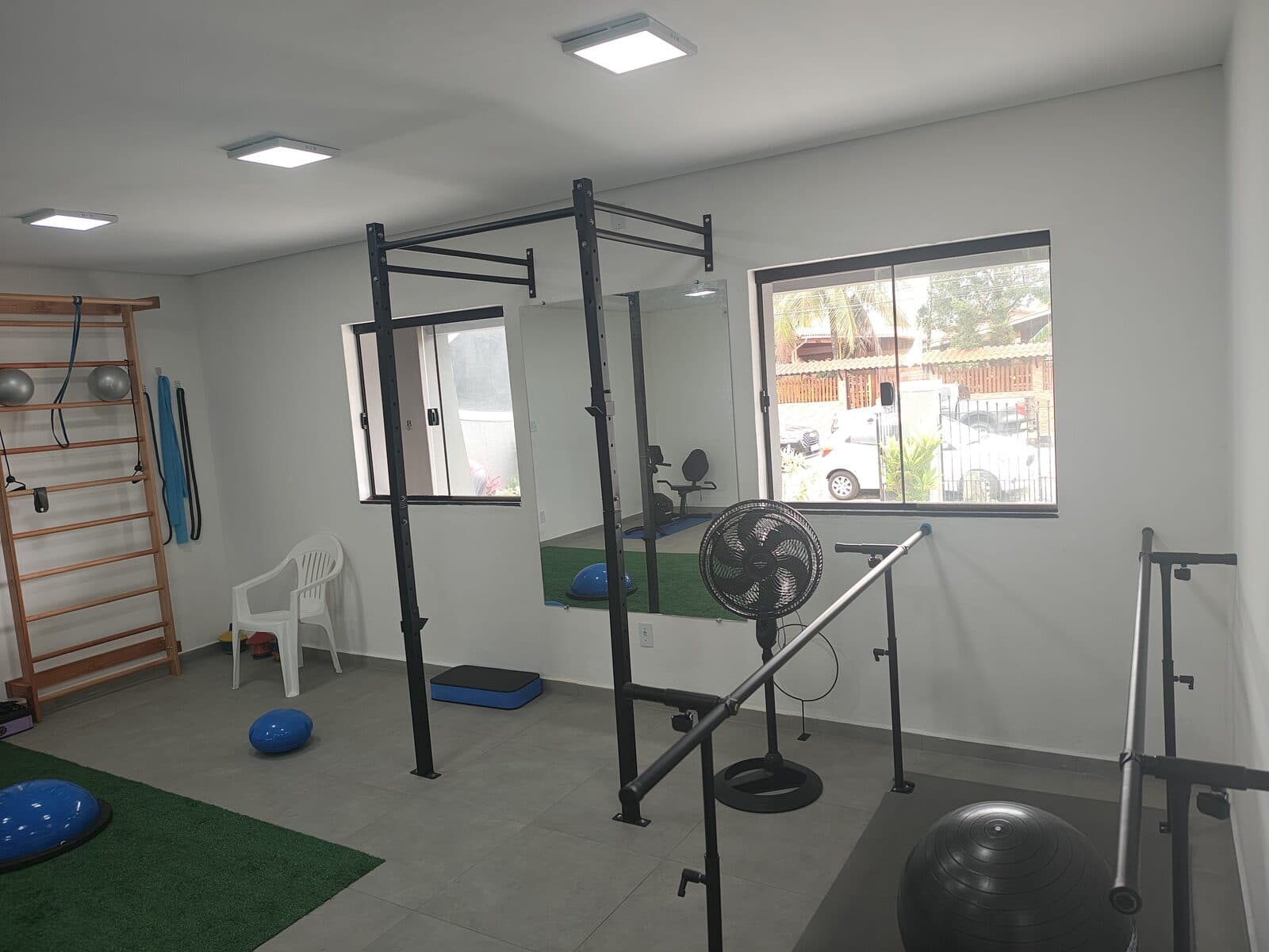 Sala de reabilitação da Ortho Neuro em Caraguatatuba